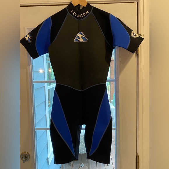US Divers Men’s Wetsuit Shorty Medium EUC - Picture 1 of 8